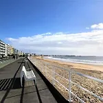 Appartement La Baule, 1 pièce, 2 personnes - FR-1-392-172